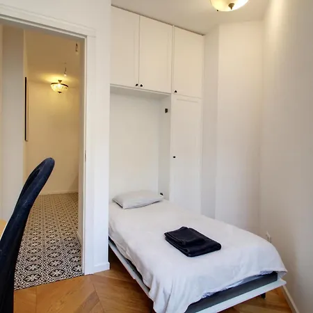 Modern 85m2 Apartment, Powisle *